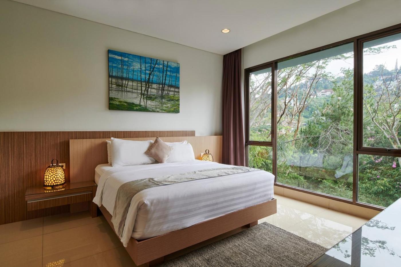 Hikari Hill View Villa 7 Bedrooms With A Private Swimming Pool And Billiard Bandung Exterior foto