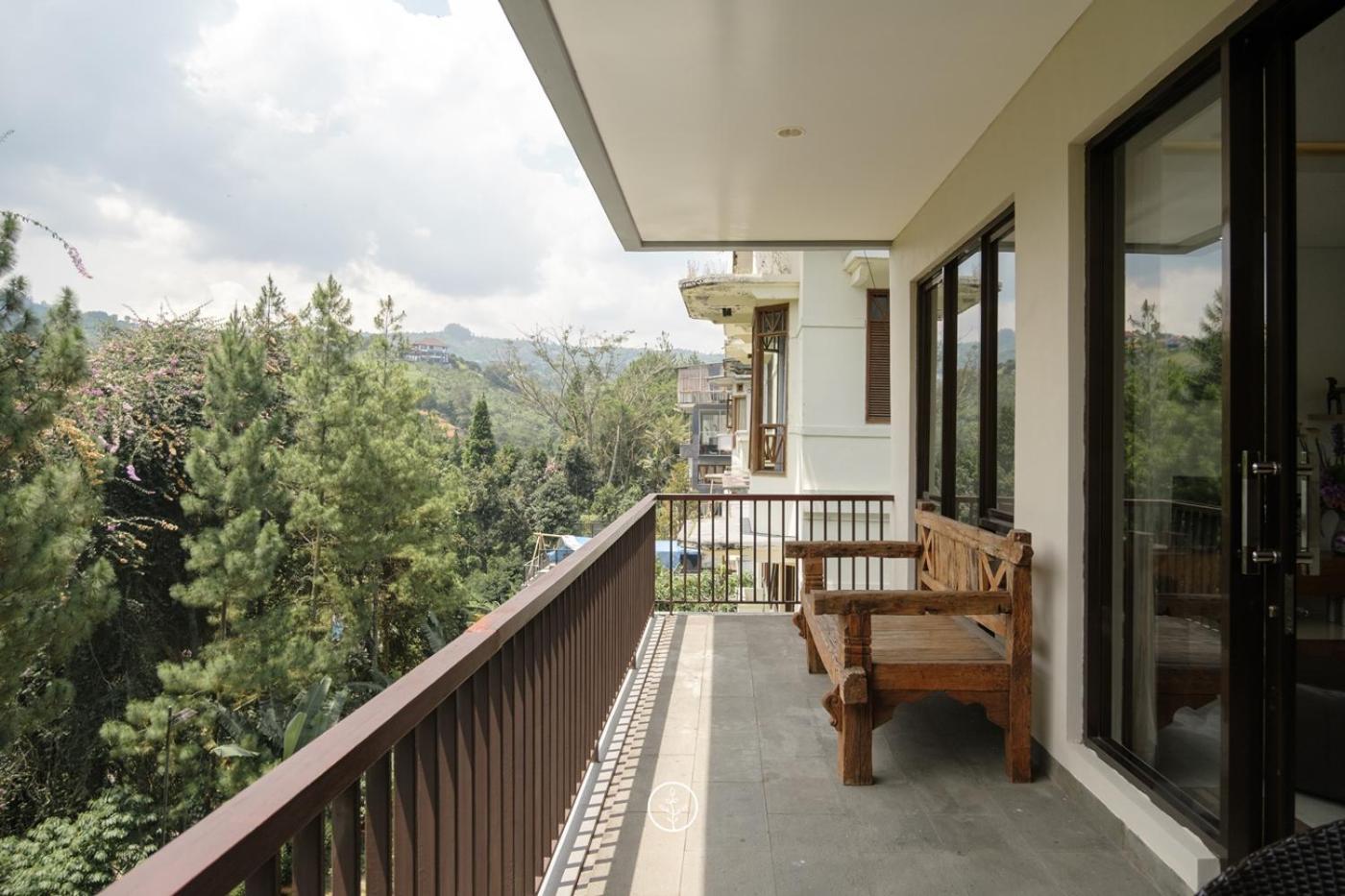Hikari Hill View Villa 7 Bedrooms With A Private Swimming Pool And Billiard Bandung Exterior foto
