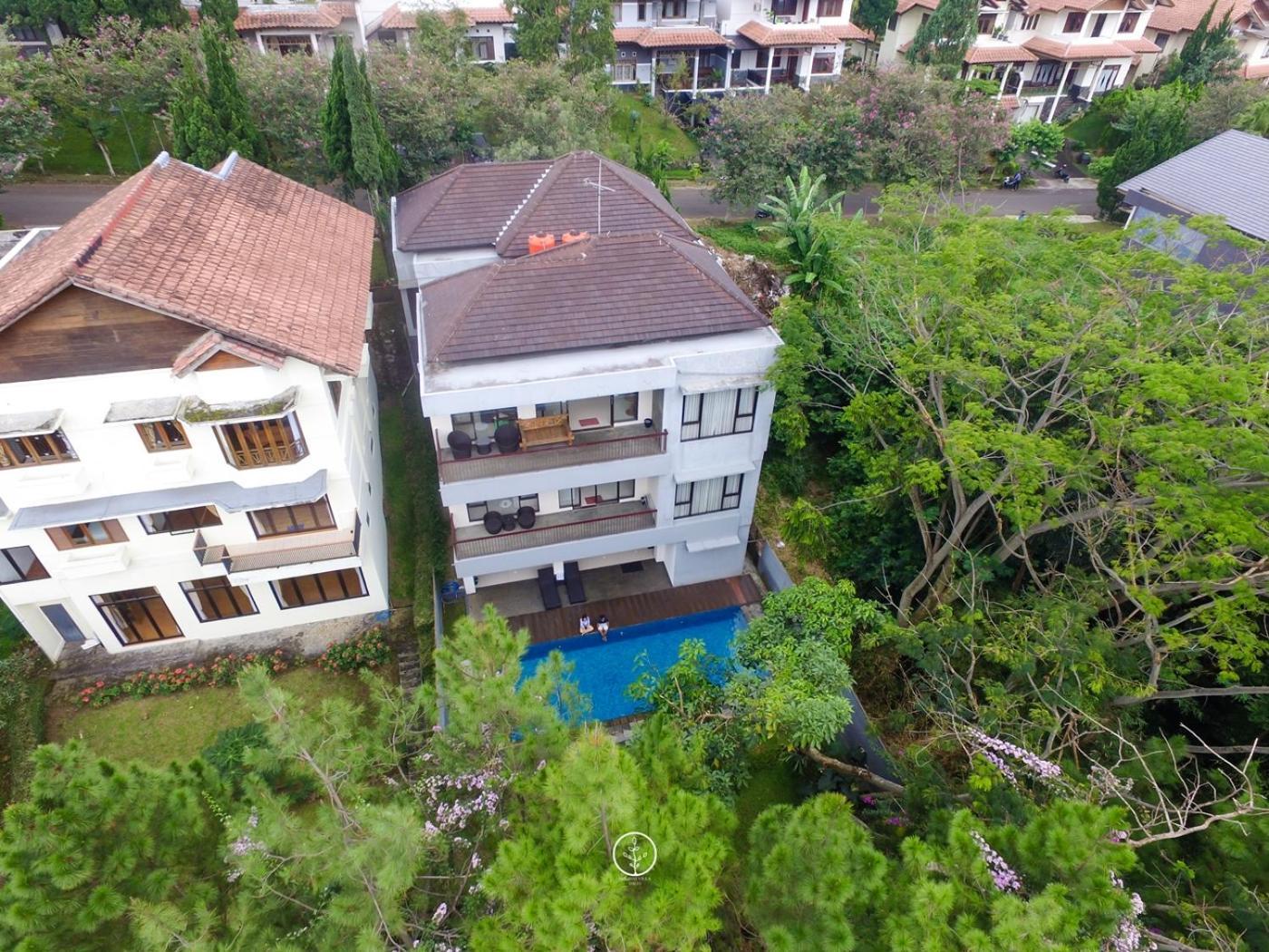 Hikari Hill View Villa 7 Bedrooms With A Private Swimming Pool And Billiard Bandung Exterior foto